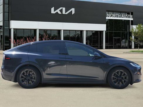 Used 2024 Tesla Model X AWD/4WD image 17