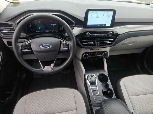 Certified 2023 Ford Escape Active AWD/4WD image 11