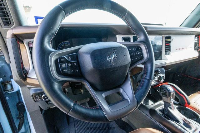 Used 2023 Ford Bronco Heritage Edition AWD/4WD image 19