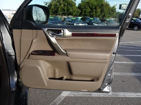 Used 2015 Lexus GX 460 Luxury image 17