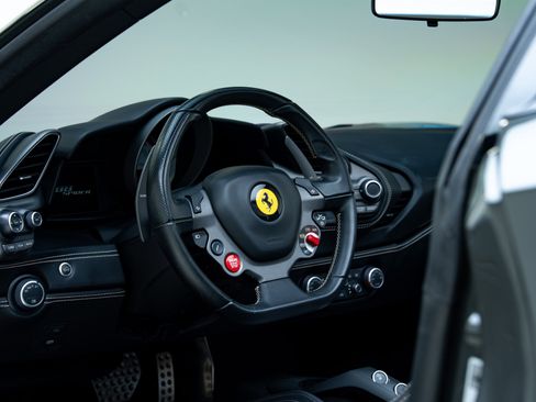 Used 2018 Ferrari 488 Spider RWD image 38