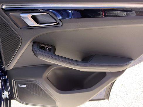 New 2026 Porsche Macan S image 23