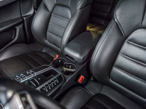 Used 2019 Porsche Macan S image 30