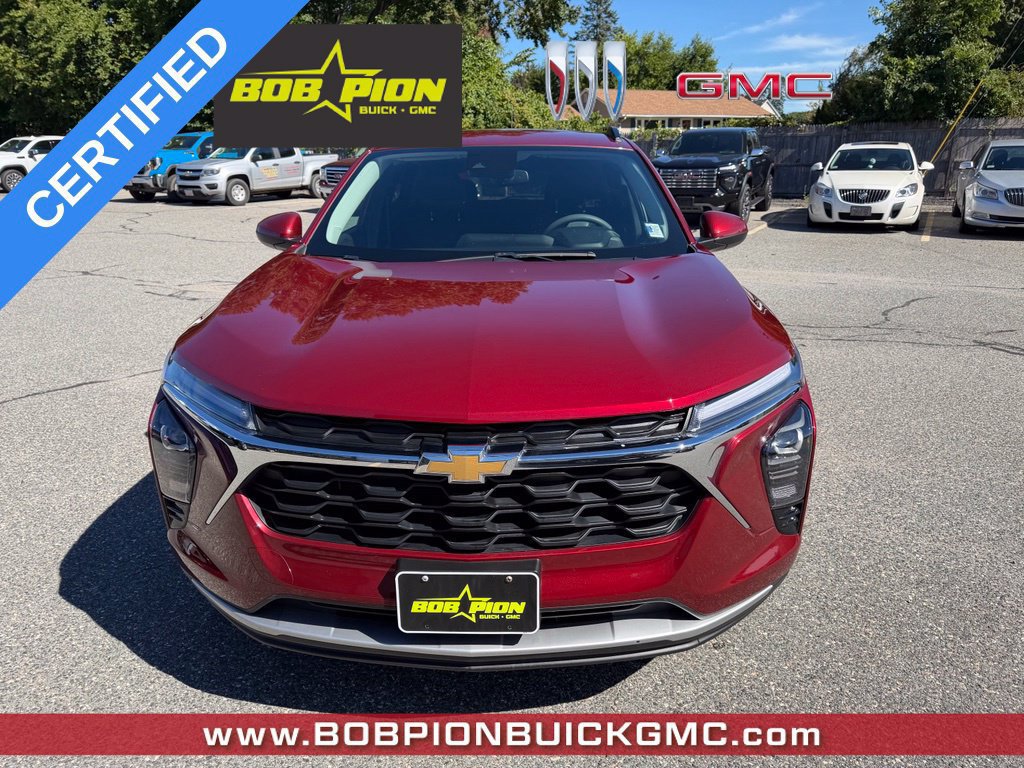 Certified 2025 Chevrolet Trax LT FWD image 6
