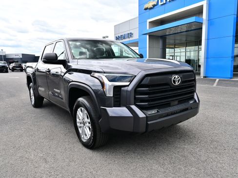 Used 2024 Toyota Tundra SR5 AWD/4WD image 2