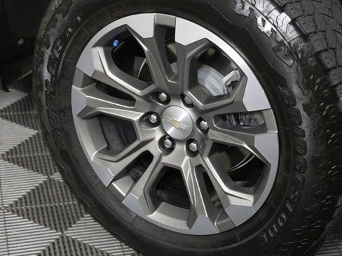 Used 2024 Chevrolet Silverado 1500 High Country w/ Technology Package image 7