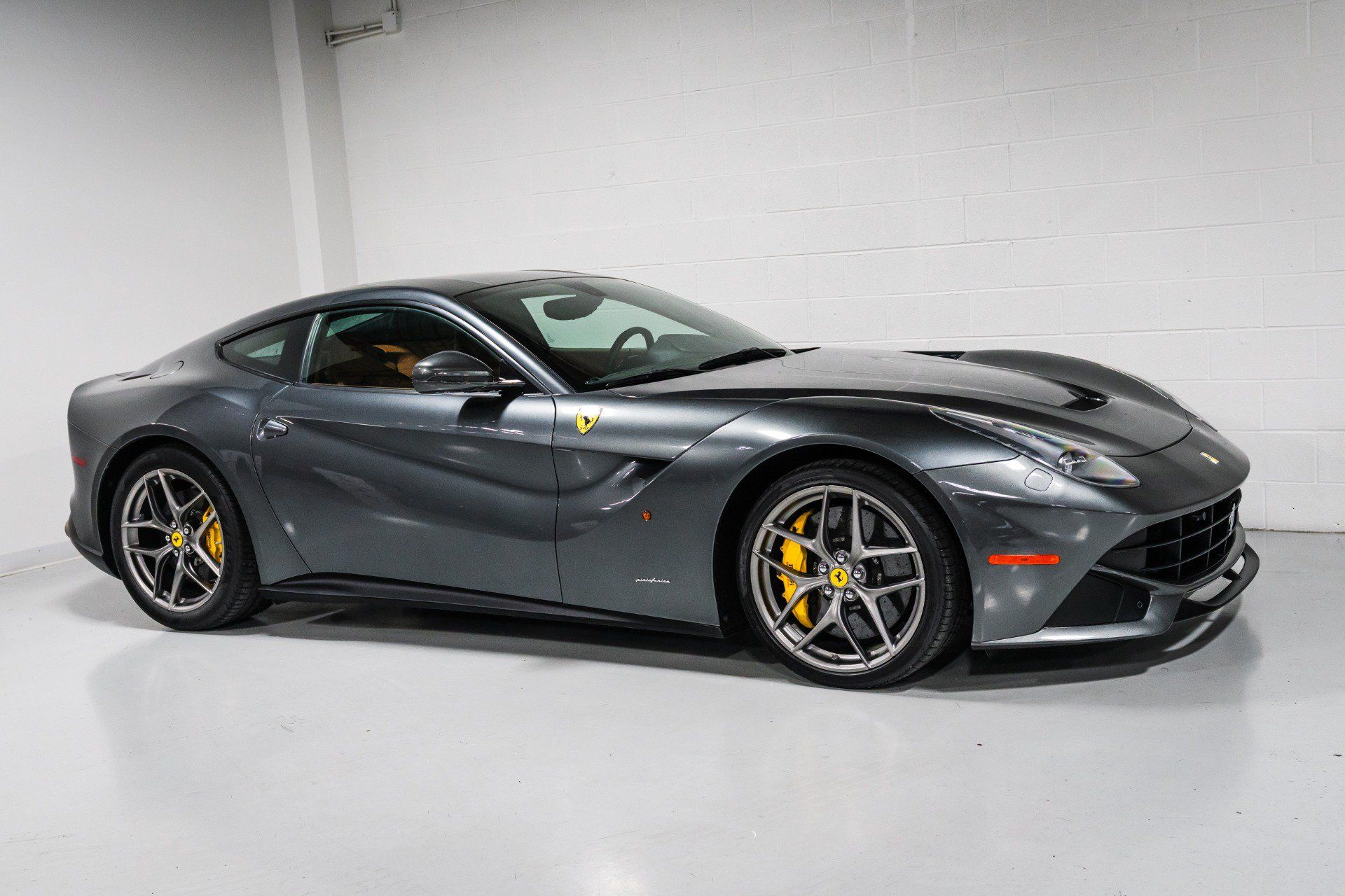 Used 2015 Ferrari F12 Berlinetta RWD image 1