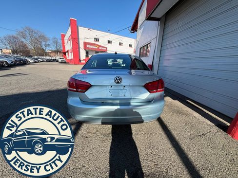Used 2012 Volkswagen Passat 2.5 SE FWD image 9