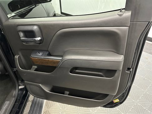 Used 2018 GMC Sierra 1500 Denali w/ Denali Ultimate Package image 18