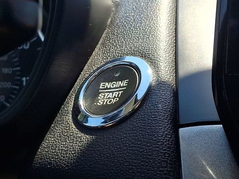 Used 2019 Ford EcoSport SE w/ SE Convenience Package FWD image 27
