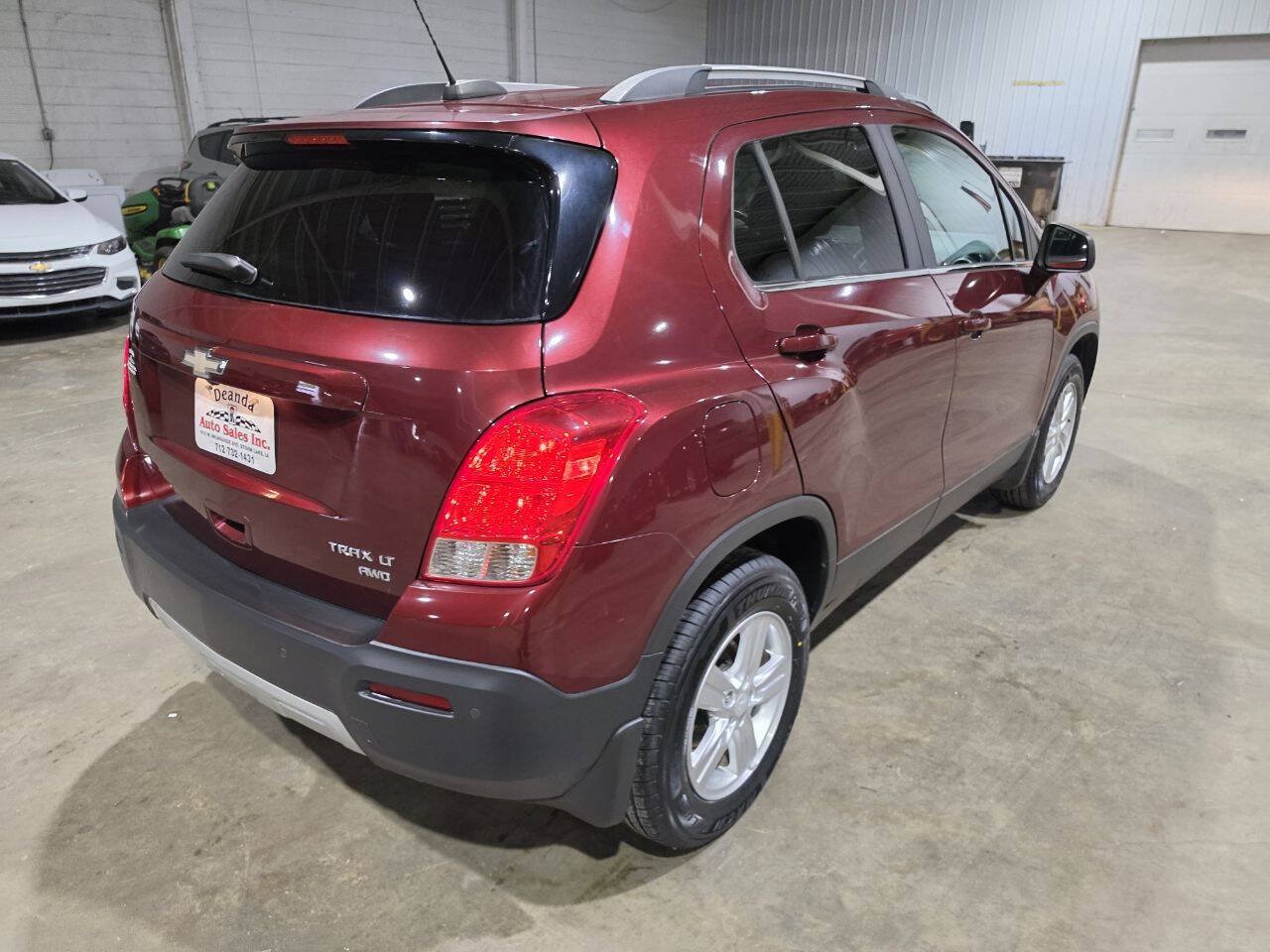 Used 2016 Chevrolet Trax LT w/ LT Convenience Package AWD/4WD image 10