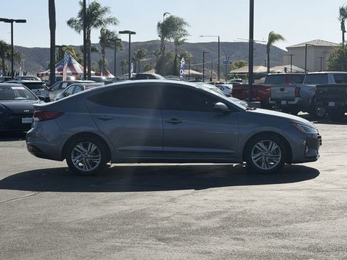 Used 2019 Hyundai Elantra SEL FWD image 4