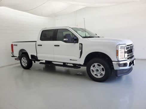 Used 2025 Ford F250 XLT w/ FX4 Off-Road Package AWD/4WD image 4