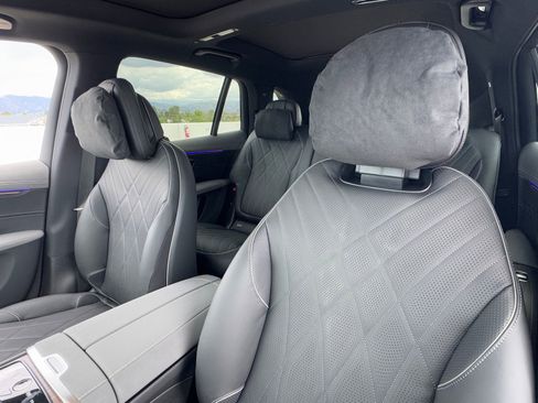 New 2026 Mercedes-Benz EQS 400 4MATIC SUV image 16