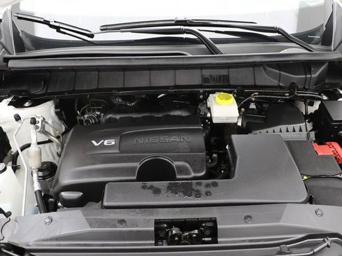 Used 2023 Nissan Pathfinder Platinum image 25