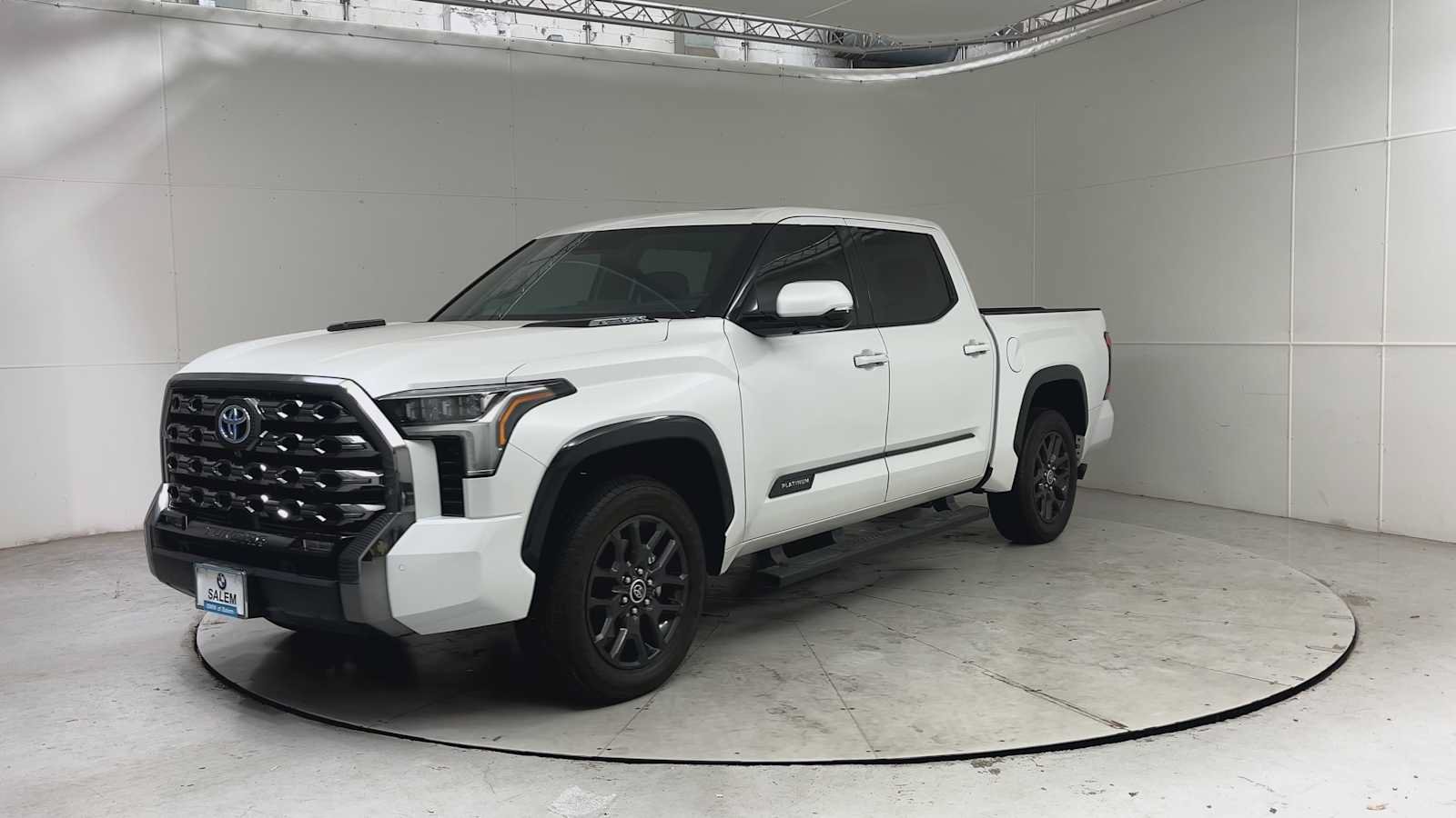 Used 2022 Toyota Tundra Platinum AWD/4WD image 6