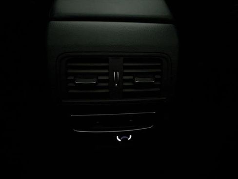 Used 2020 Audi Q5 e Premium Plus w/ Premium Plus Package image 24