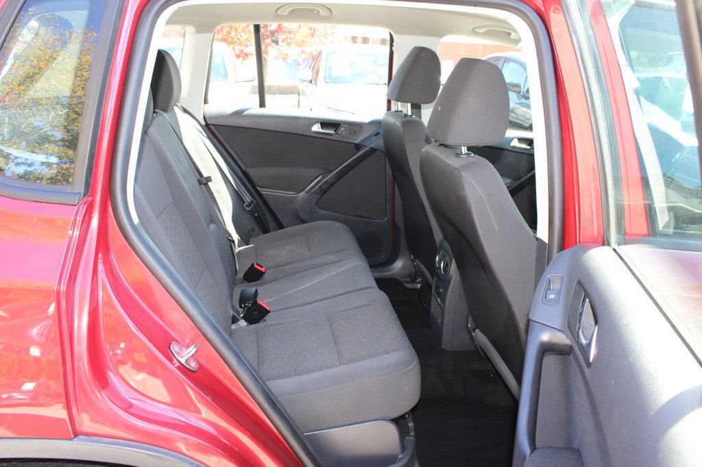 Used 2014 Volkswagen Tiguan S FWD image 27
