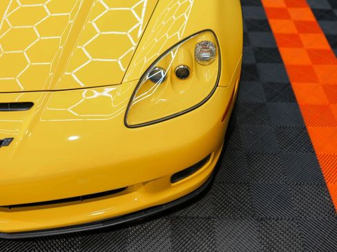 Used 2011 Chevrolet Corvette Grand Sport w/ Preferred Equipment Group RWD image 13