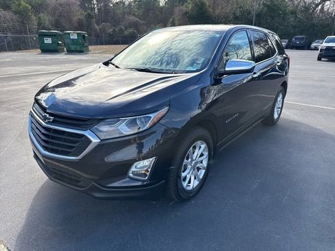 Used 2020 Chevrolet Equinox LT image 1