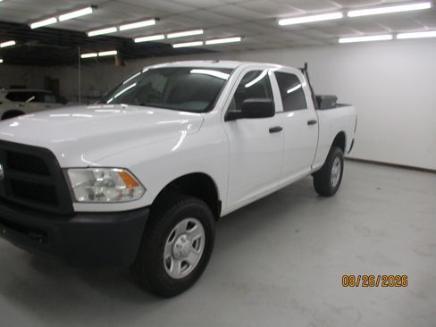 Used 2016 RAM 2500 Tradesman AWD/4WD image 3