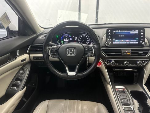 Used 2021 Honda Accord Touring image 24