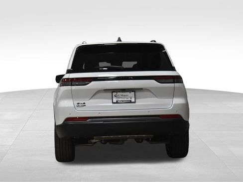 New 2026 Jeep Grand Cherokee Limited w/ Limited Altitude Package image 8