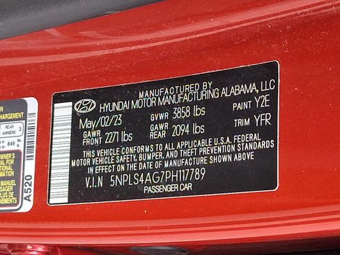 Used 2023 Hyundai Elantra SEL w/ Convenience Package image 27