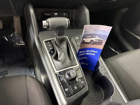 Used 2023 Kia Sportage LX image 20