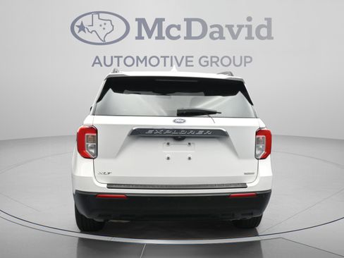 Used 2020 Ford Explorer XLT RWD image 7