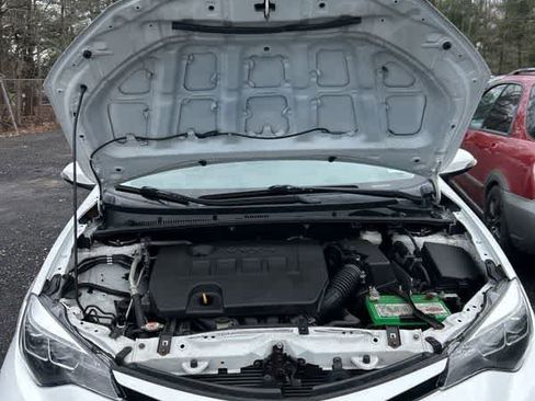 Used 2019 Toyota Corolla SE image 23