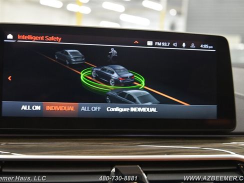 Used 2022 BMW M550i xDrive w/ Executive Package image 33