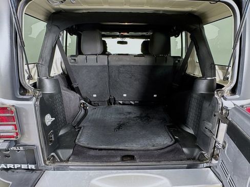 Used 2017 Jeep Wrangler Unlimited Sport image 23