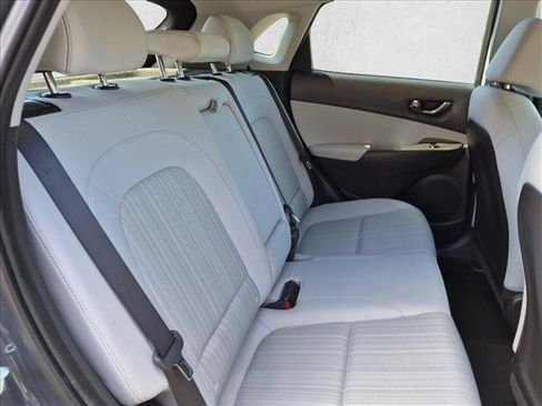 Used 2023 Hyundai Kona SEL FWD image 18