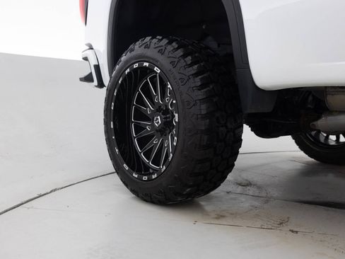 Used 2020 GMC Sierra 1500 Elevation image 19