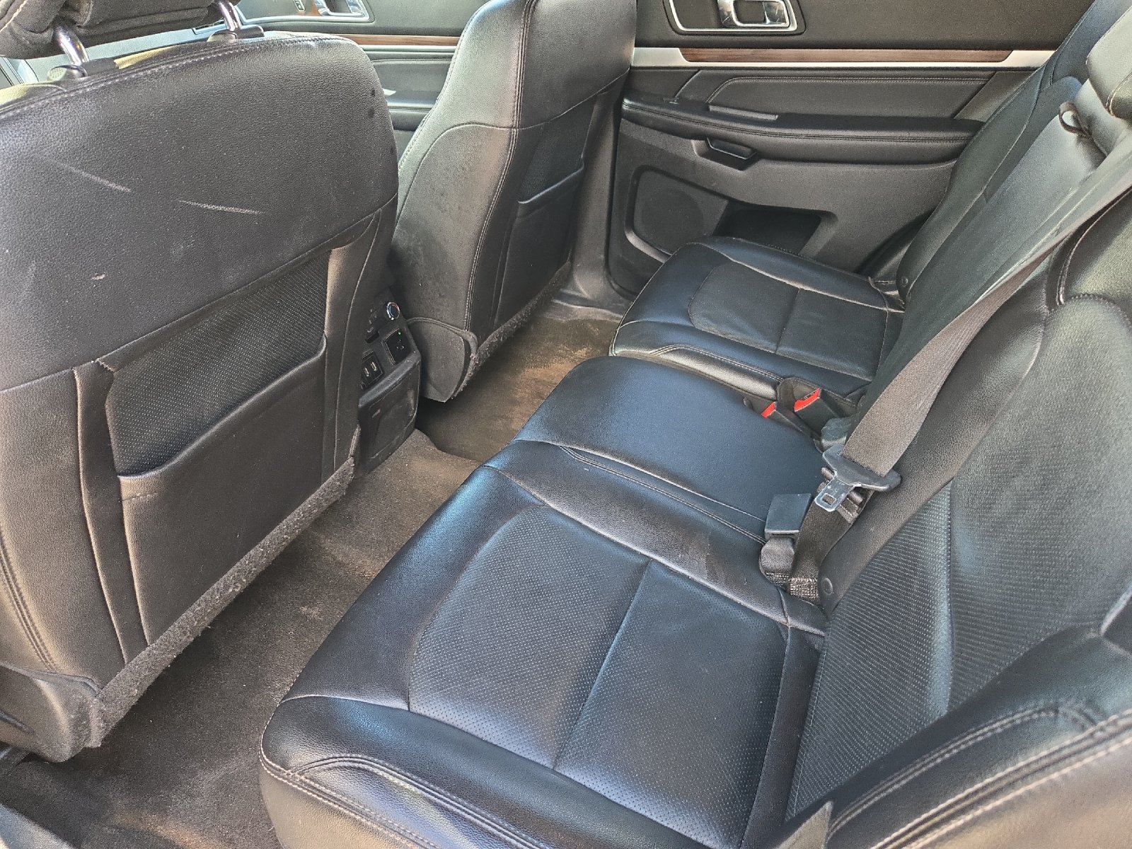 Used 2017 Ford Explorer Limited FWD image 11