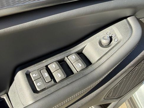 New 2025 Jeep Grand Cherokee L Altitude image 13