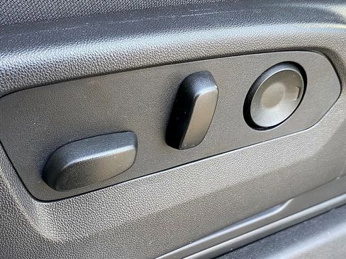 Used 2025 Chevrolet Silverado 1500 LT image 14