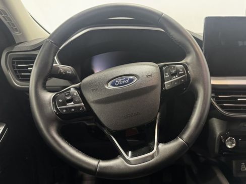 Used 2025 Ford Escape Platinum AWD/4WD image 4