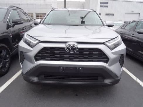 Used 2024 Toyota RAV4 XLE image 2