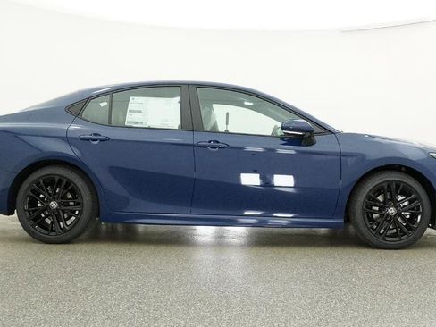 New 2026 Toyota Camry SE image 18