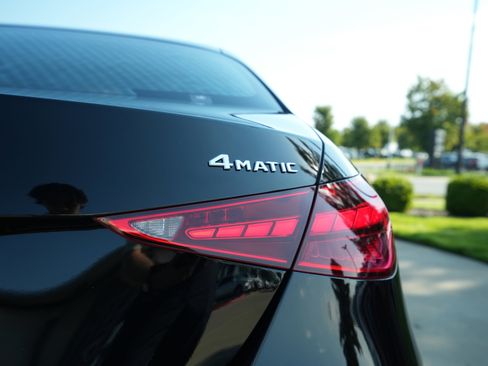 New 2025 Mercedes-Benz C 300 4MATIC Sedan image 14