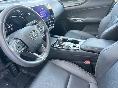 Certified 2023 Lexus NX 250 AWD image 10