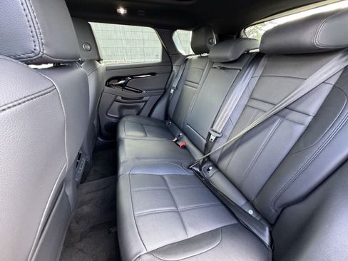 Used 2025 Land Rover Range Rover Evoque S image 21