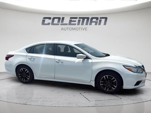 Used 2018 Nissan Altima 2.5 S w/ S Convenience Package FWD image 4