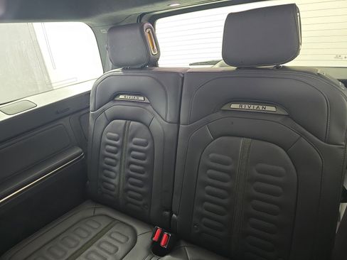 Used 2023 Rivian R1S Adventure image 23