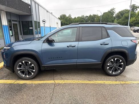 Used 2025 Chevrolet Equinox RS w/ Safety and Technology Package FWD image 3