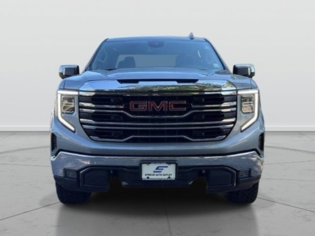Used 2023 GMC Sierra 1500 SLT w/ SLT Premium Package AWD/4WD image 2
