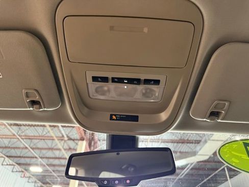 Used 2017 Chevrolet Colorado Z71 image 25