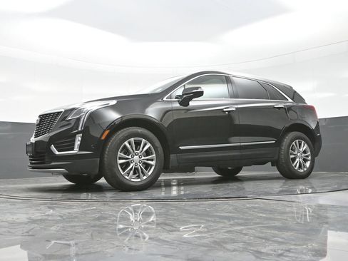 Used 2021 Cadillac XT5 Premium Luxury image 17